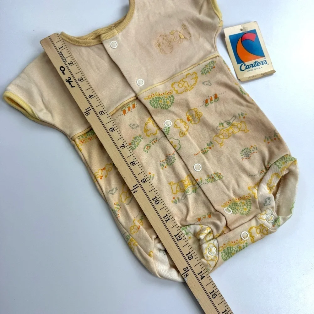 Vintage 80s USA Carters Sz 6M Onesie Romper NWT Beige Bunnies w/ Carrots Neutral